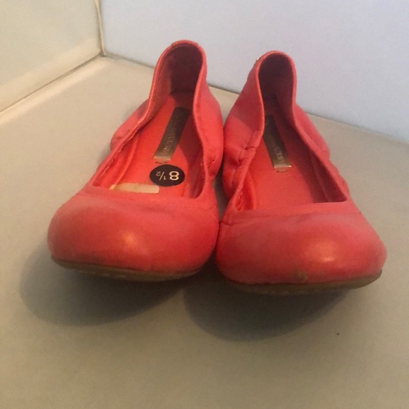 BCBG MAXAZRIA pink flats - Picture 4 of 7